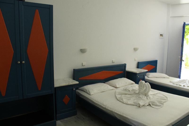 Leonidas Studios & Apartments Jeorjúpoli Kültér fotó